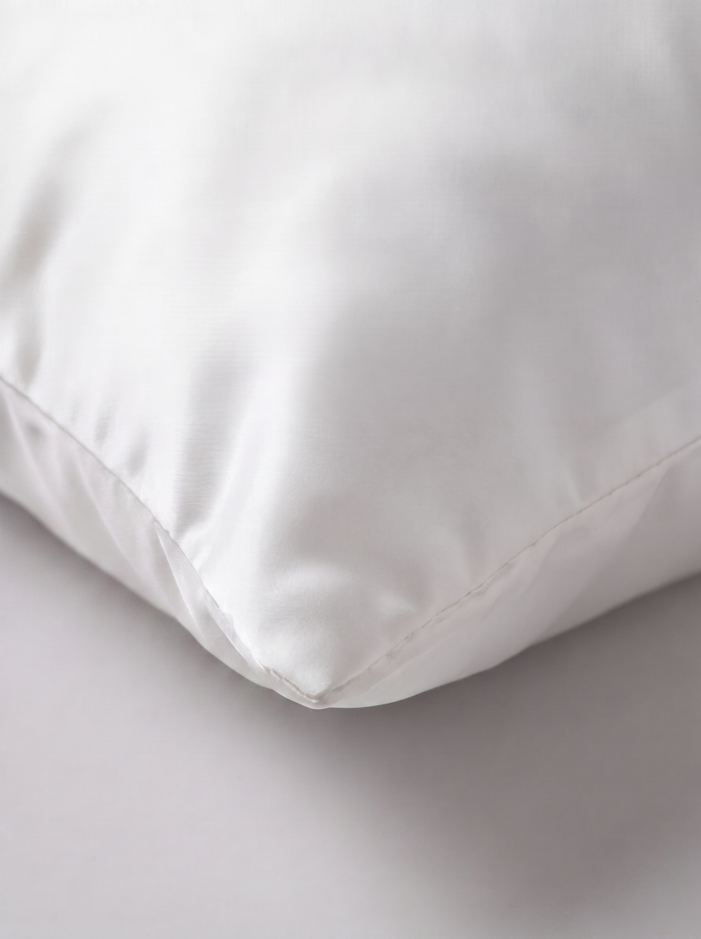 SILVER ION™ SILK PILLOWCASE